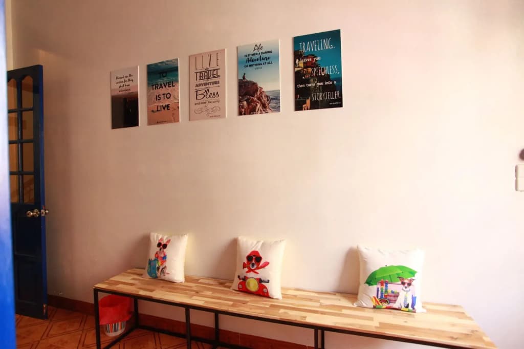 Rosemary Hostel Ha Long - photo 10
