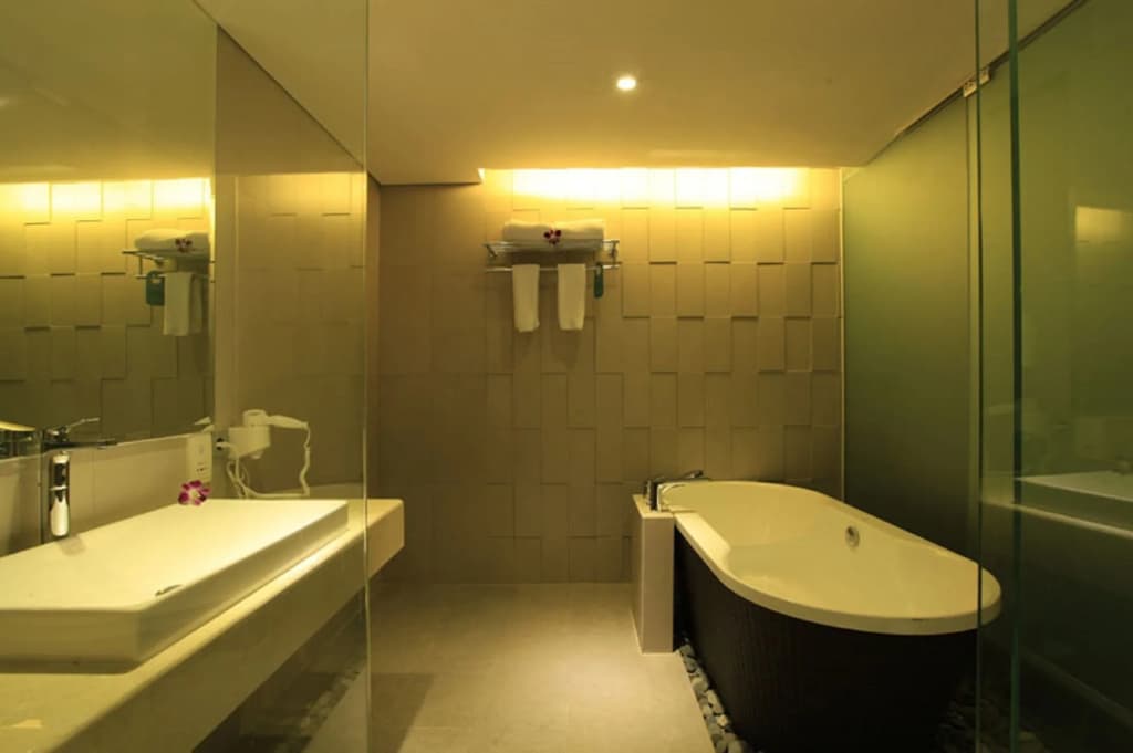 Bedrock Hotel - photo 9