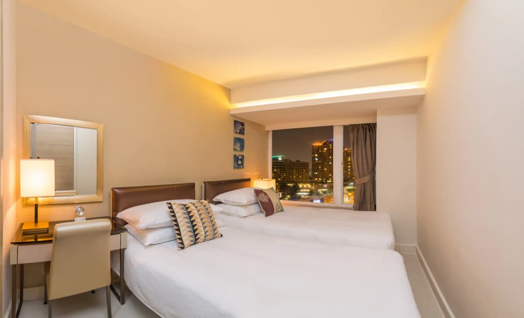 Kowloon Harbourfront Hotel - photo 5