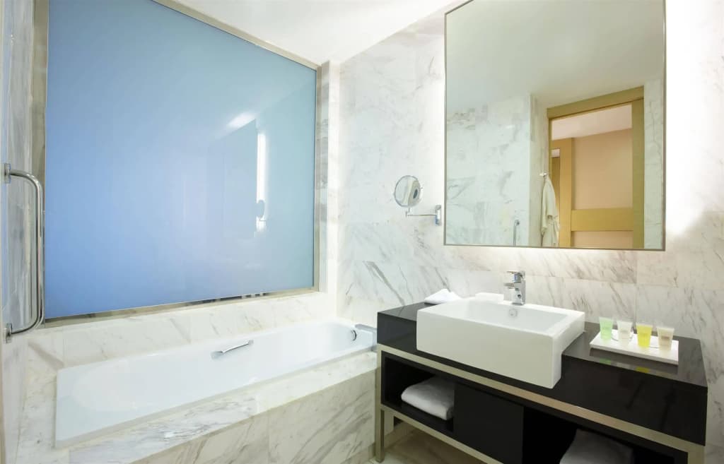 Century Kuching Hotel - photo 8