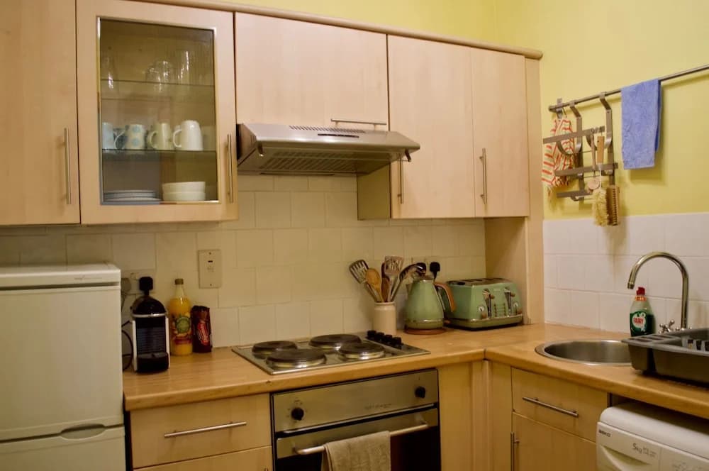 Bright 1 Bedroom Apartment At The Shore - photo 9