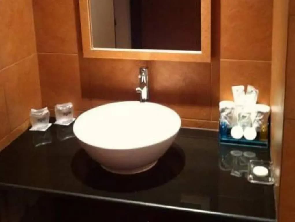 The Royal River Hotel - photo 10
