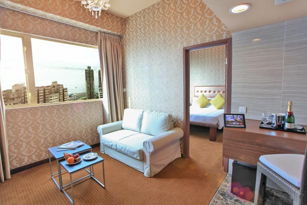 Grand City Hotel - photo 6