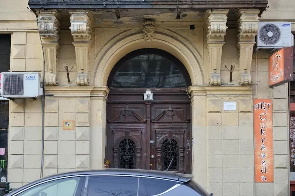 Diamonds Apartments - photo 1