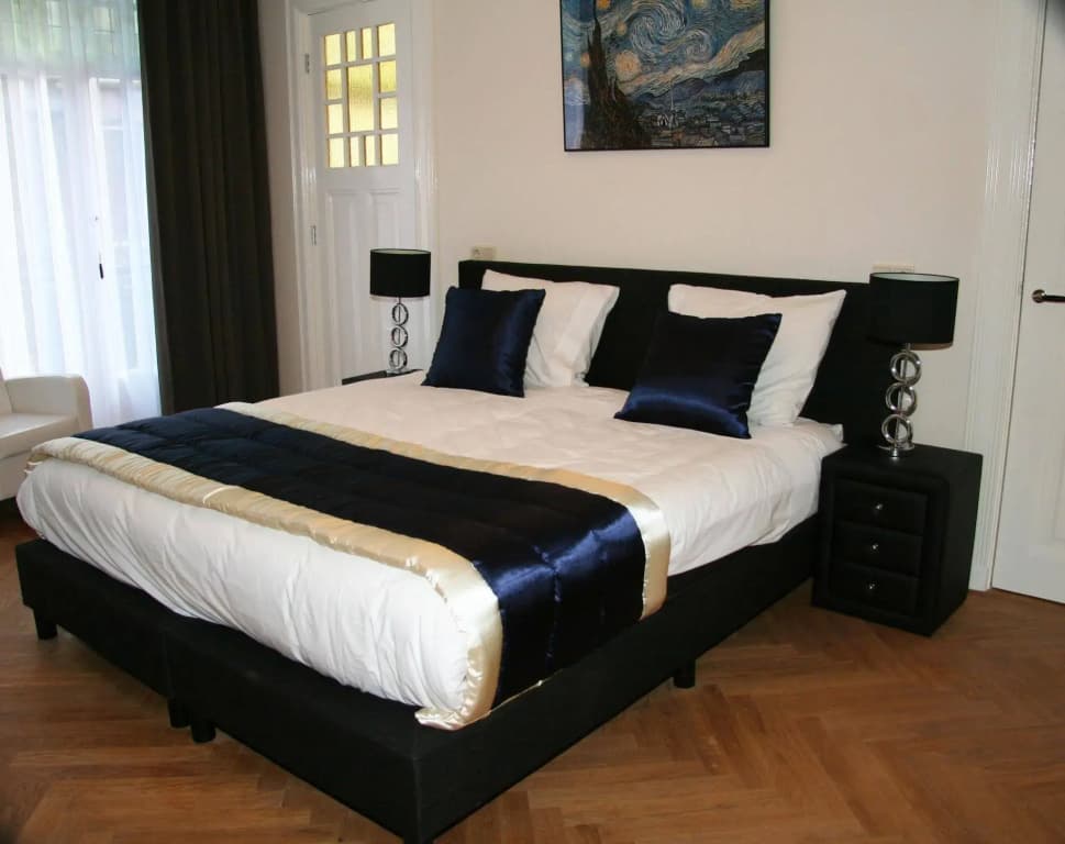 Amsterdam Suites - photo 3