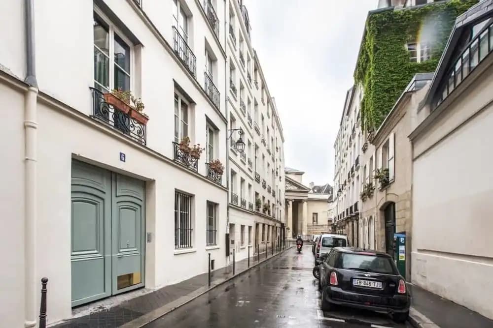 Modern & Design Flat in the heart of the Marais - photo 1