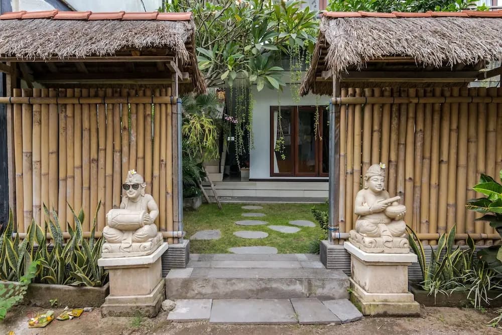 ZEN Rooms near Echo Beach - photo 15