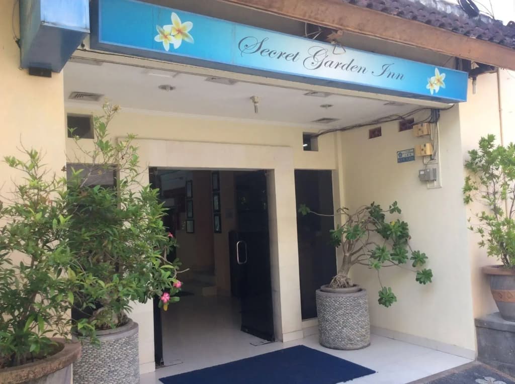 Secret Garden Inn - photo 1