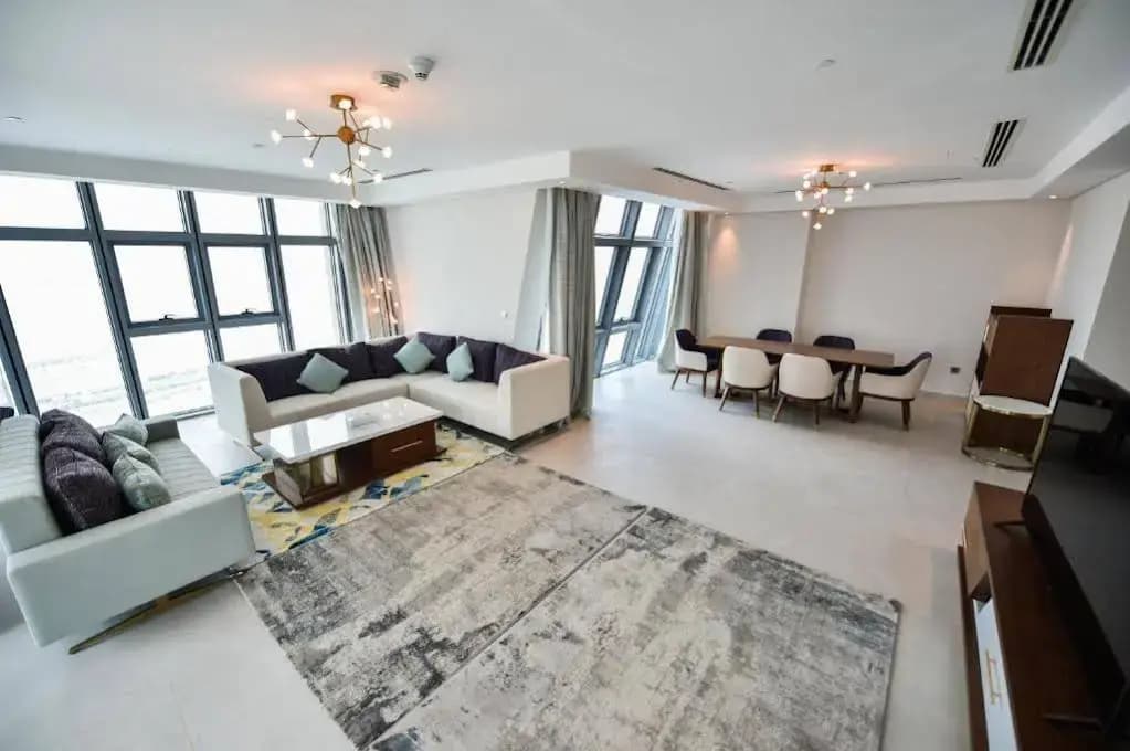 Waterfront Hotel and Apartment - photo 9
