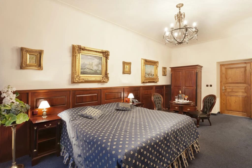 Hotel U Zlatého Stromu Prague by BHG - photo 35