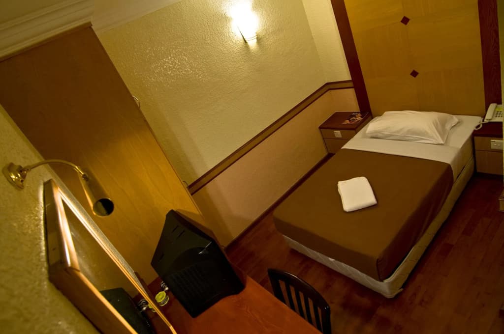 Flora Place Hotel - photo 3