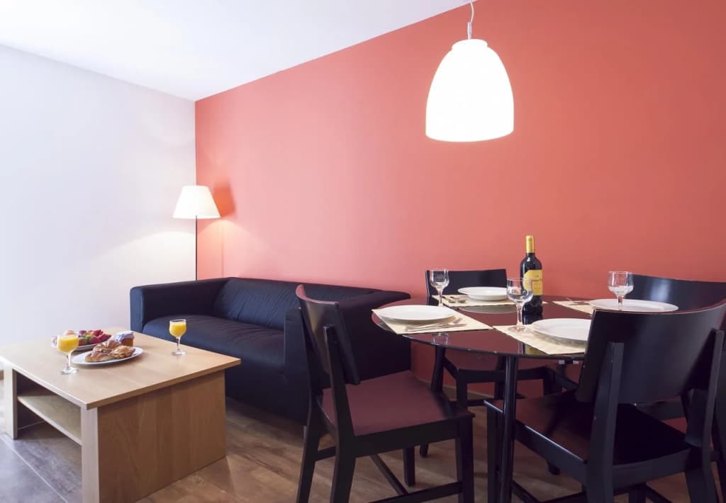 Inside Barcelona Apartments Sants - photo 25