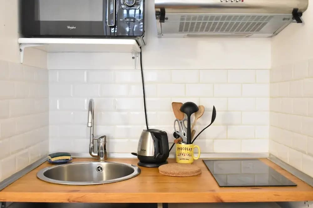 Parisian Studio for 1 in Petit-montrouge - photo 11