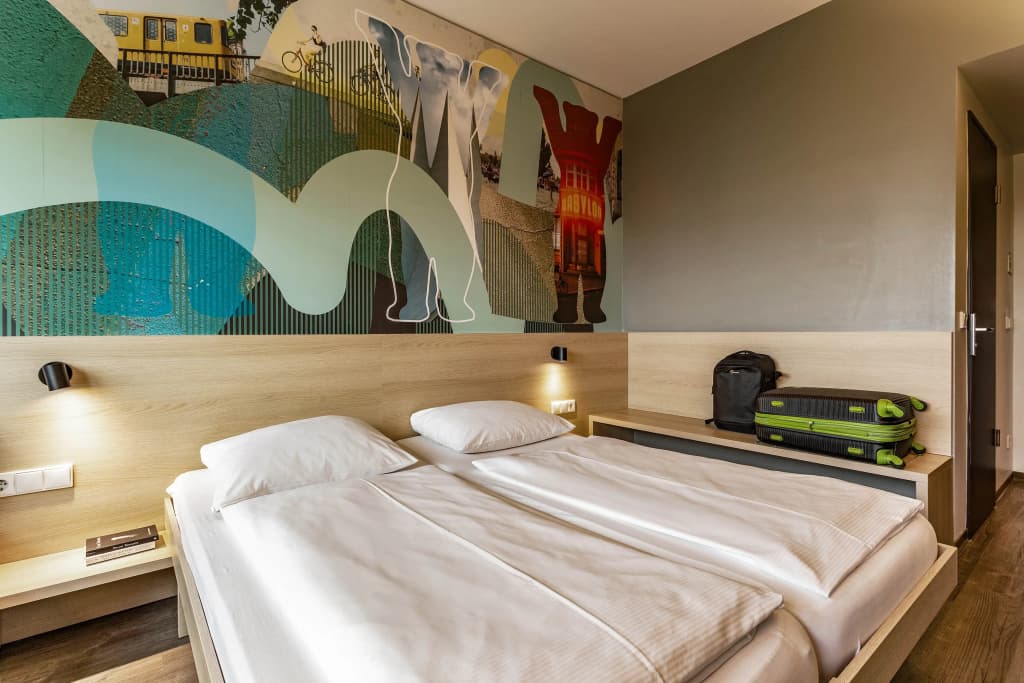 Meininger Hotel Berlin Flughafen - photo 42
