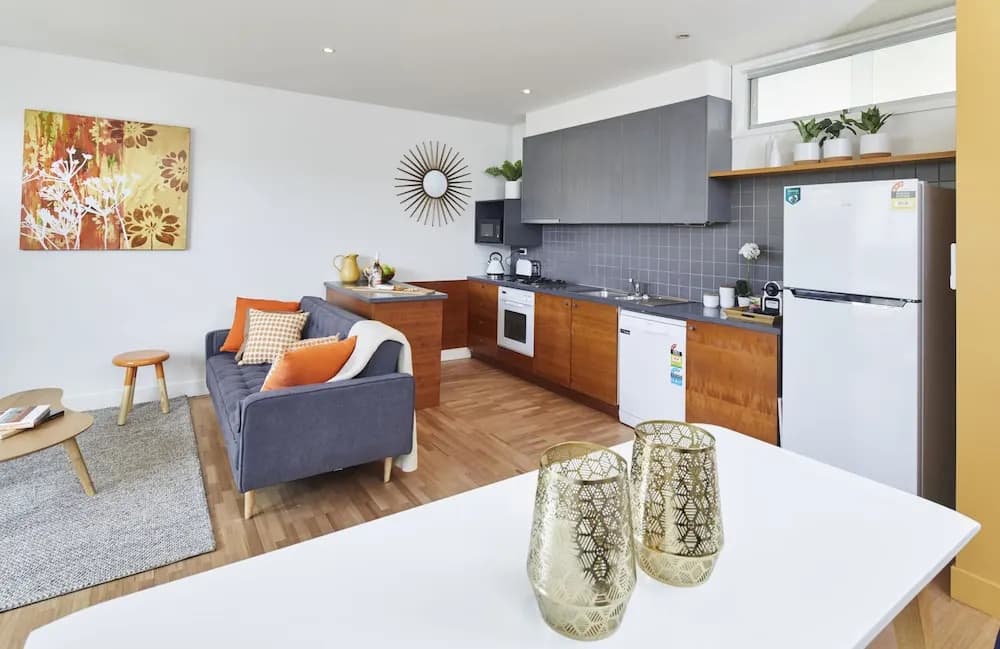 Spacious Carlton 1 bedroom Apt With Secure Parking - photo 10