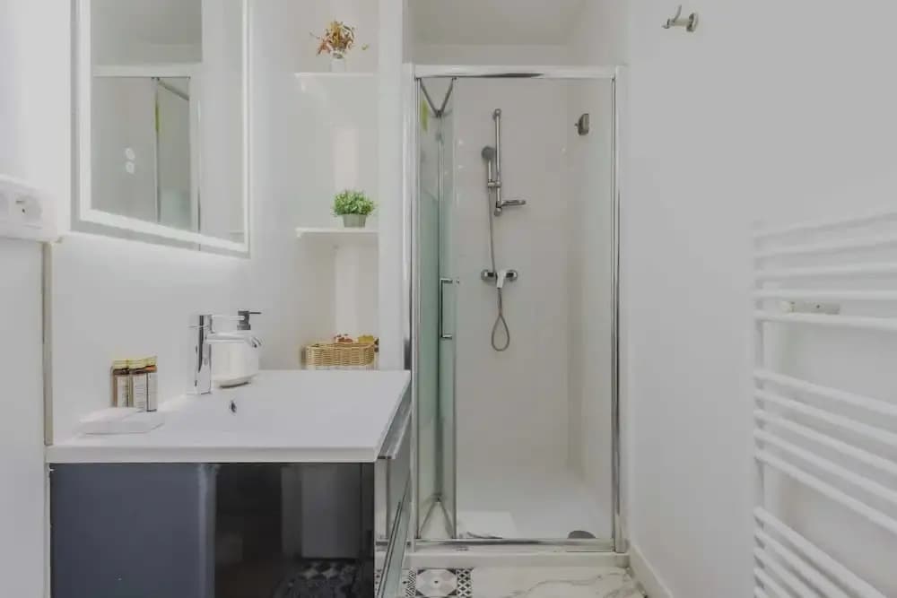 Charming Apartment - 1bd/5p - Gare du Nord - photo 8