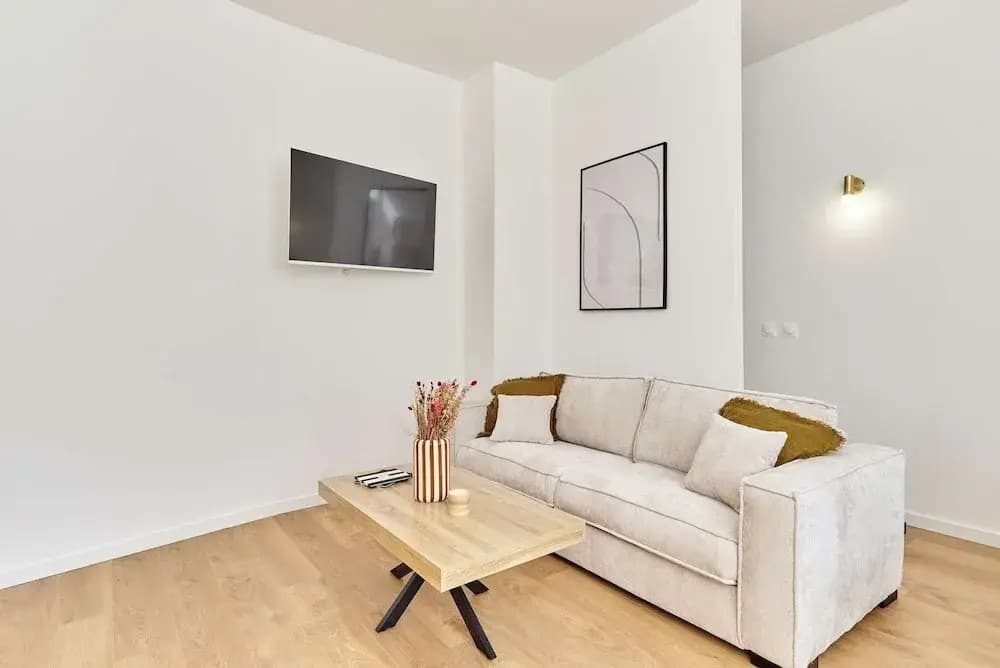 Charming AC Apartment - Buttes Chaumont Park - photo 5