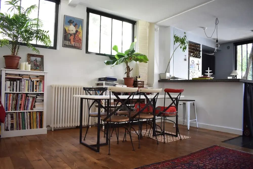 Spacious 2 Bedroom Loft Style Apartment - photo 9