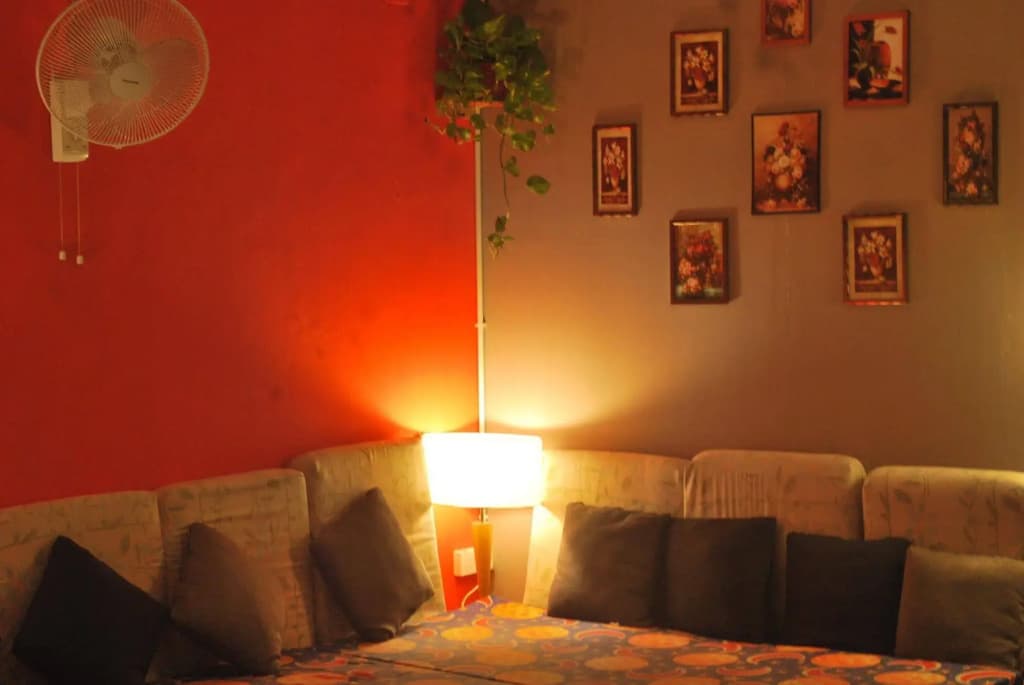 Gibbon Guesthouse - photo 3