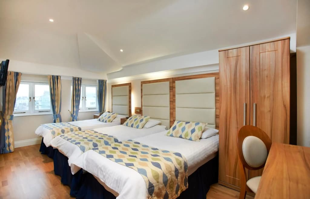 Royal Eagle Hotel - photo 22