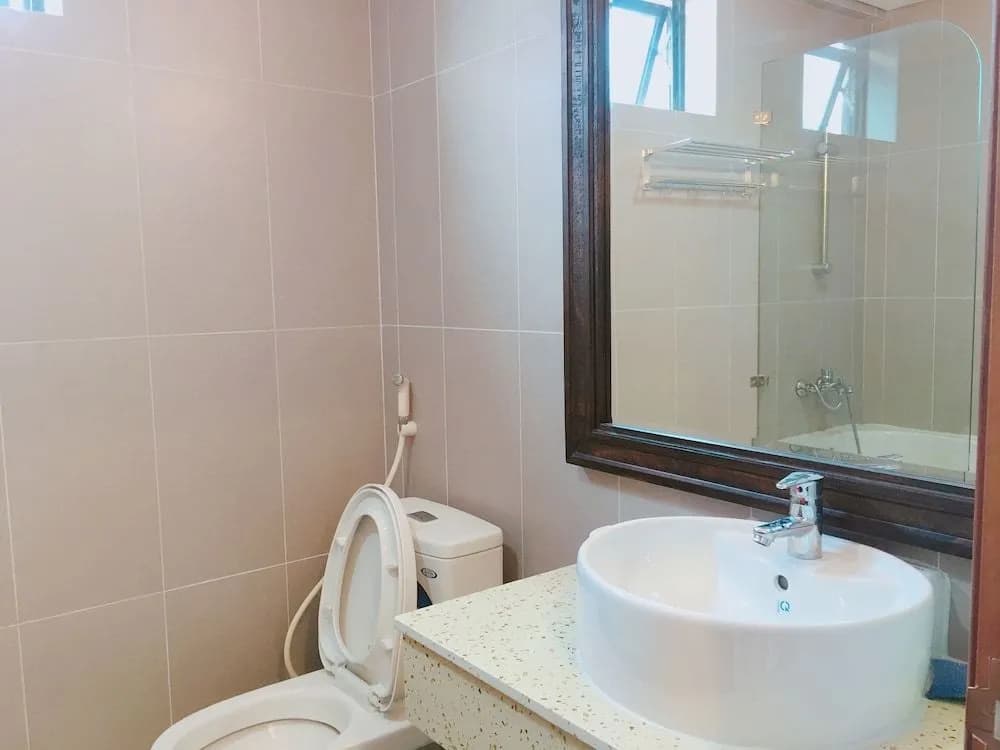 Ur Hanoi Service Apartment - photo 7