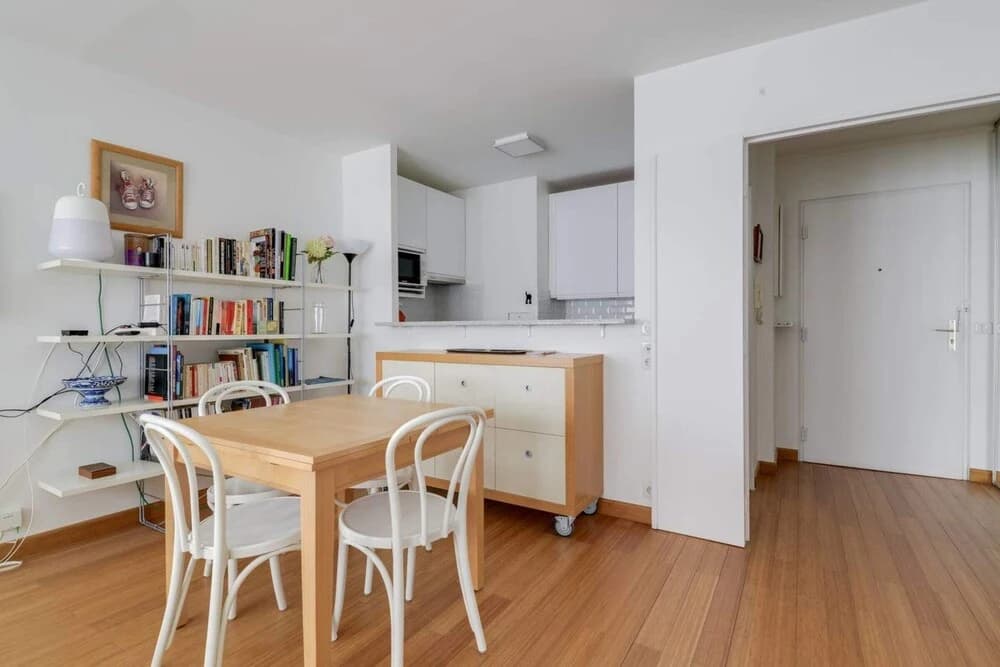 Chic and Luminous Apartment in Bastille - photo 4