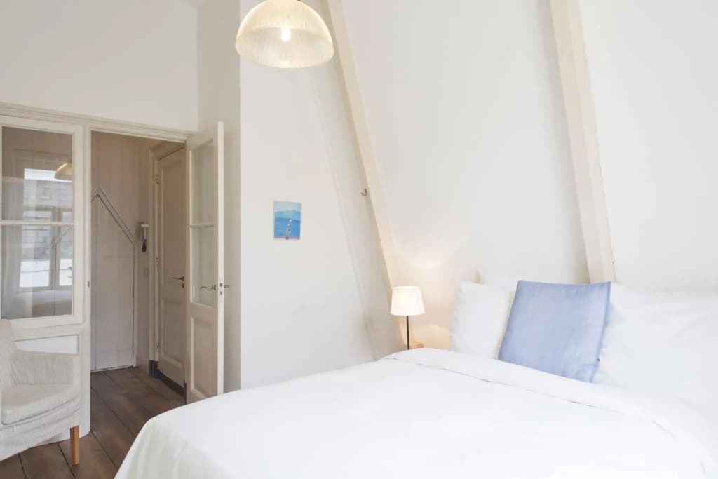Herengracht Canal Apartment - photo 5