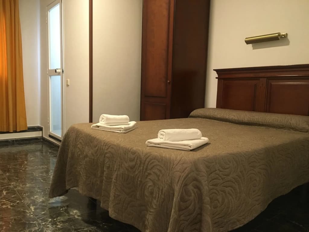 Hostal Conchita Legazpi - photo 3