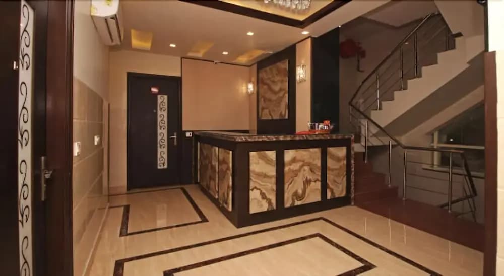 OYO Townhouse 039 Paschim Vihar - photo 18
