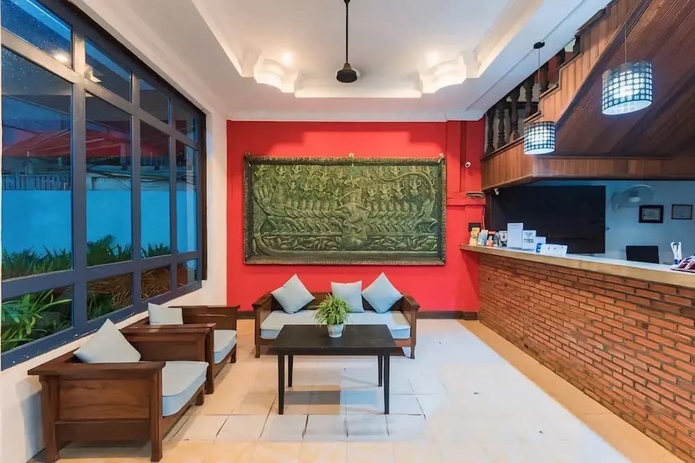 VPlus Hotel - photo 2