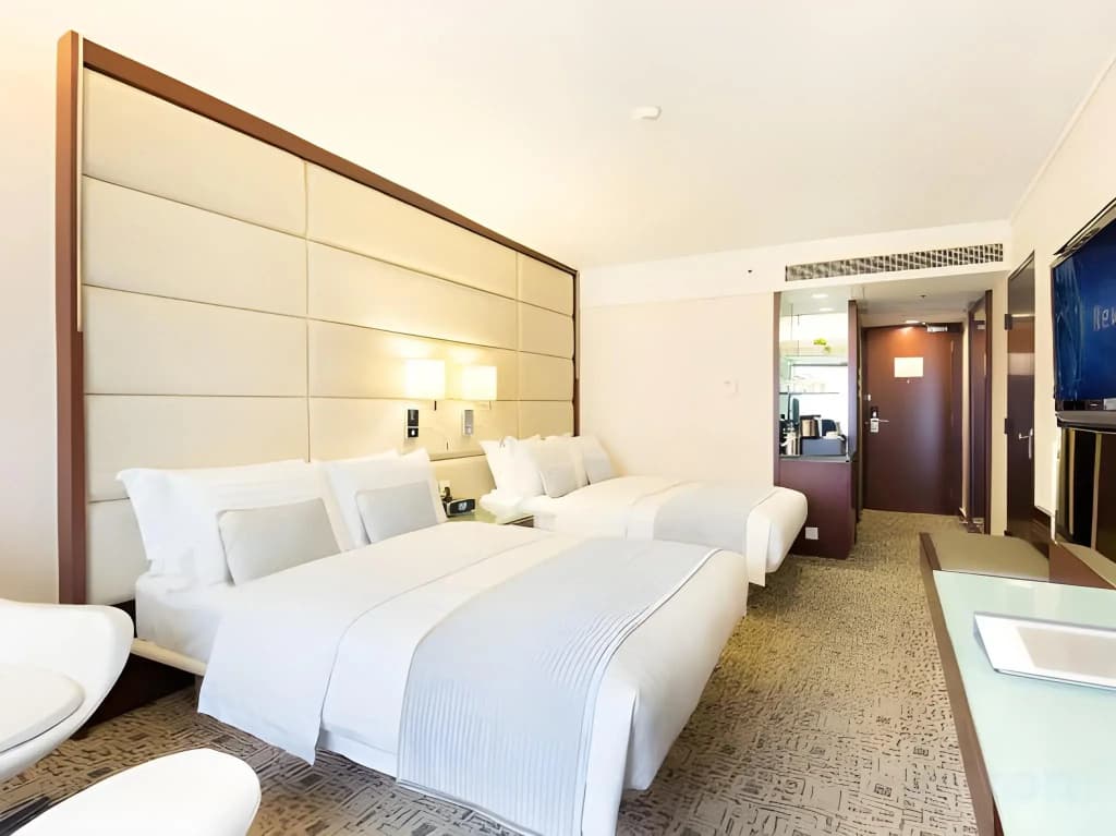 Regal Kowloon Hotel - photo 3