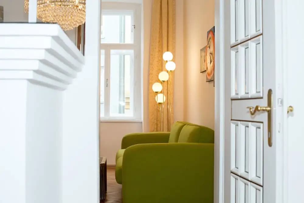 Marthas Veranda Apartment - photo 5