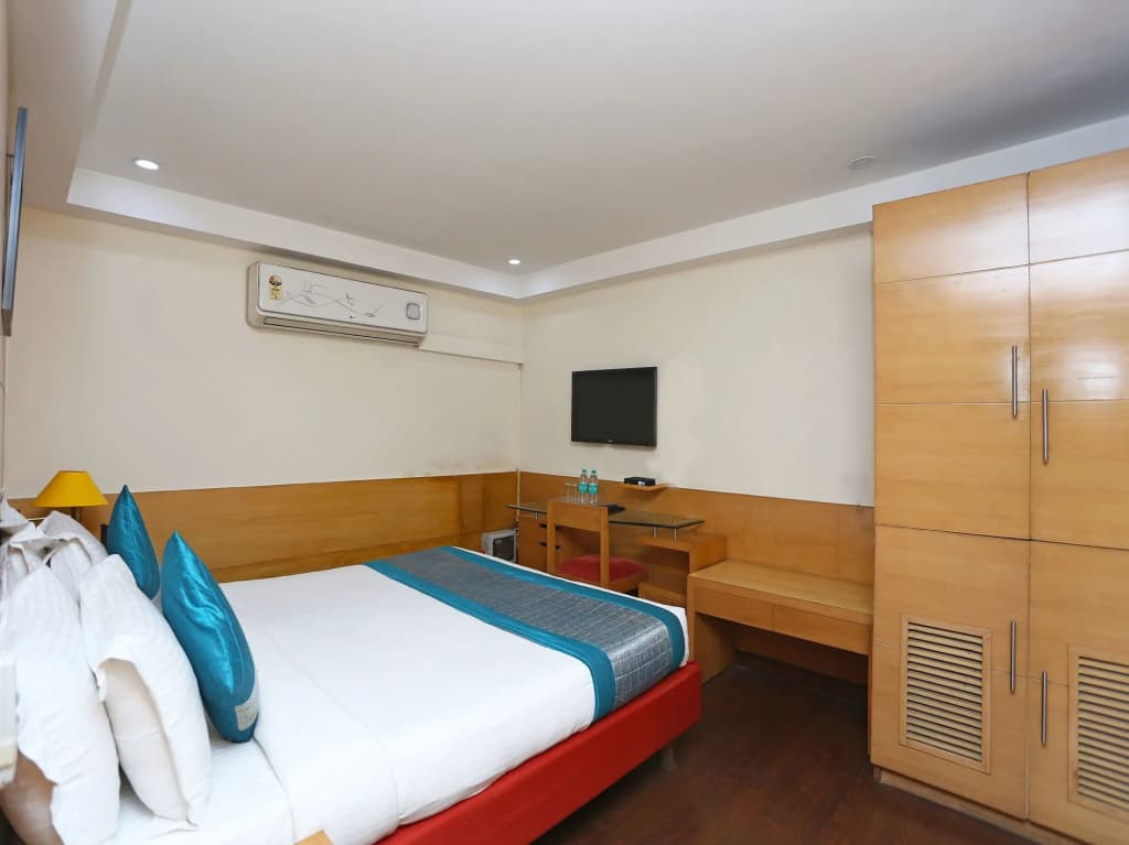 OYO 11340 Hotel Lakshmi Palace - photo 6