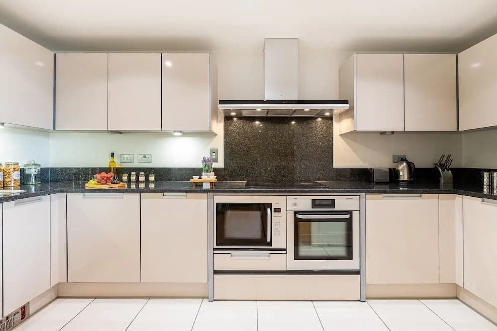 Vauxhall Riverside Private Apartments - photo 15