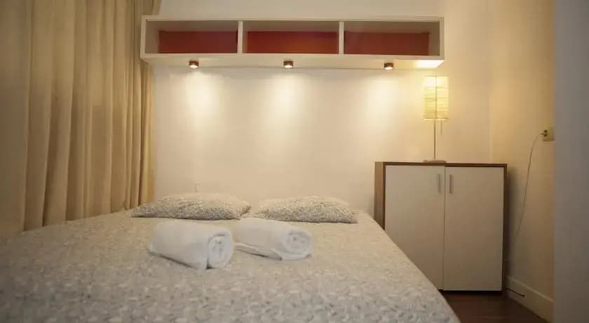 Amsterdam Center Lounge - photo 1