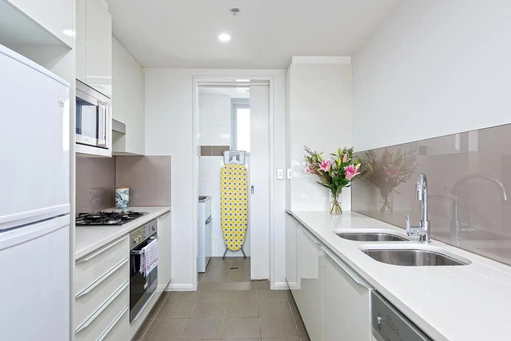 Astra Apartments North Sydney - photo 11