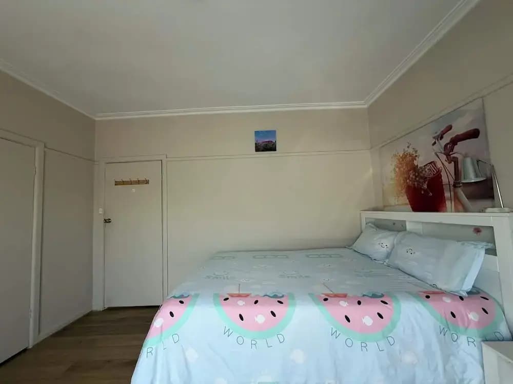Charming 3 Bedroom Home Longer Stay Discount - photo 4