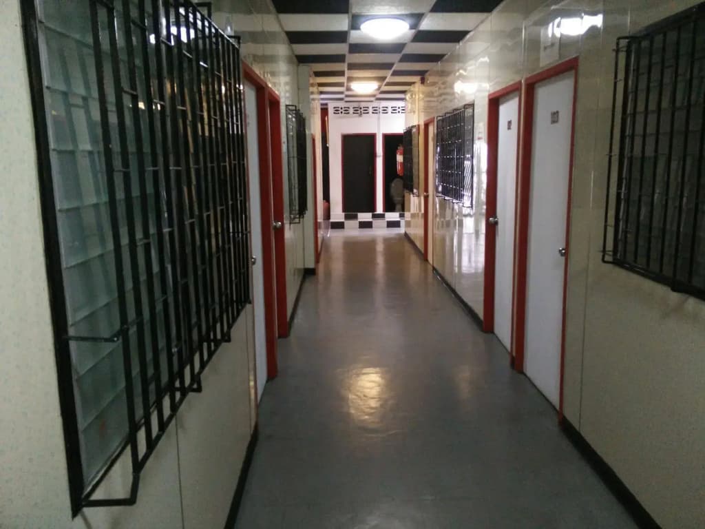U Hostel Pratunam - photo 10