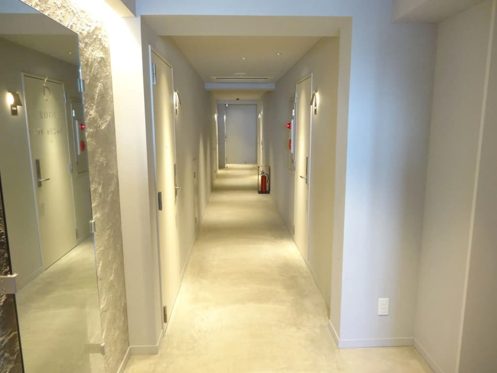 The Wall Hotel - photo 13