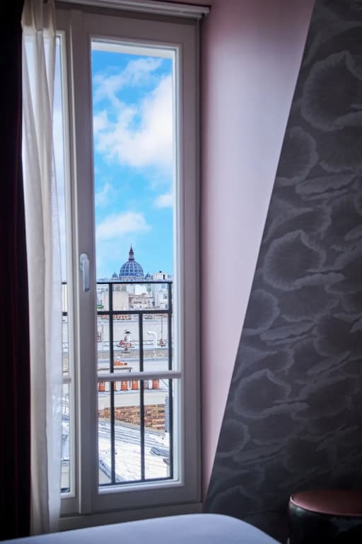 Hôtel du Rond-Point des Champs-Élysées - photo 47