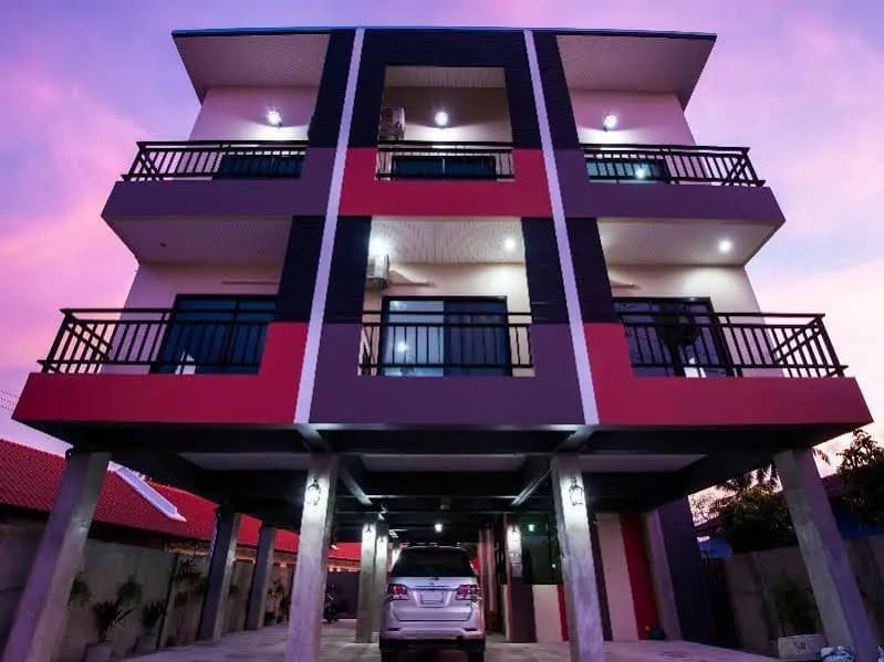 Palin Airport Residence - photo 3