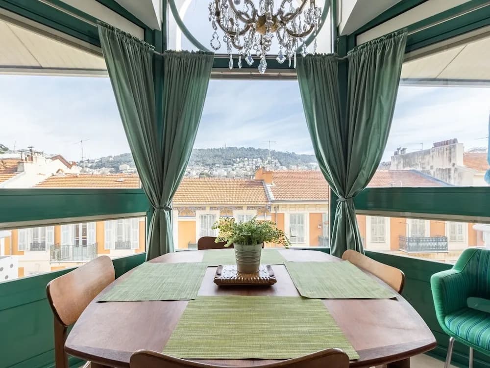 Elegant Holiday Home in Nice with Balcony - photo 7