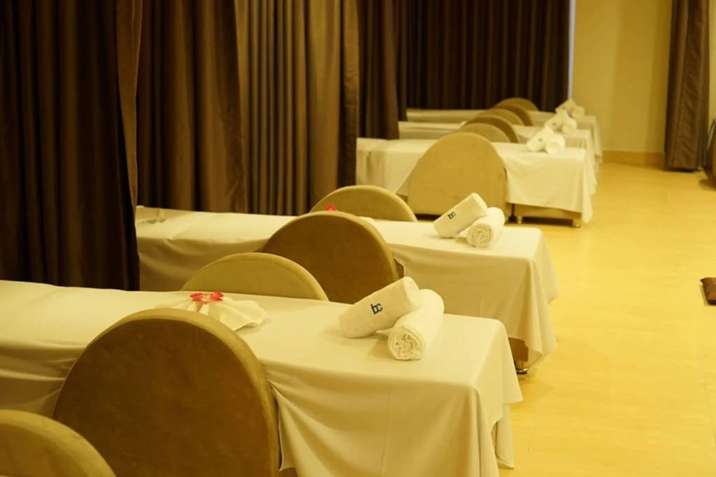 Bac Cuong Hotel - photo 16