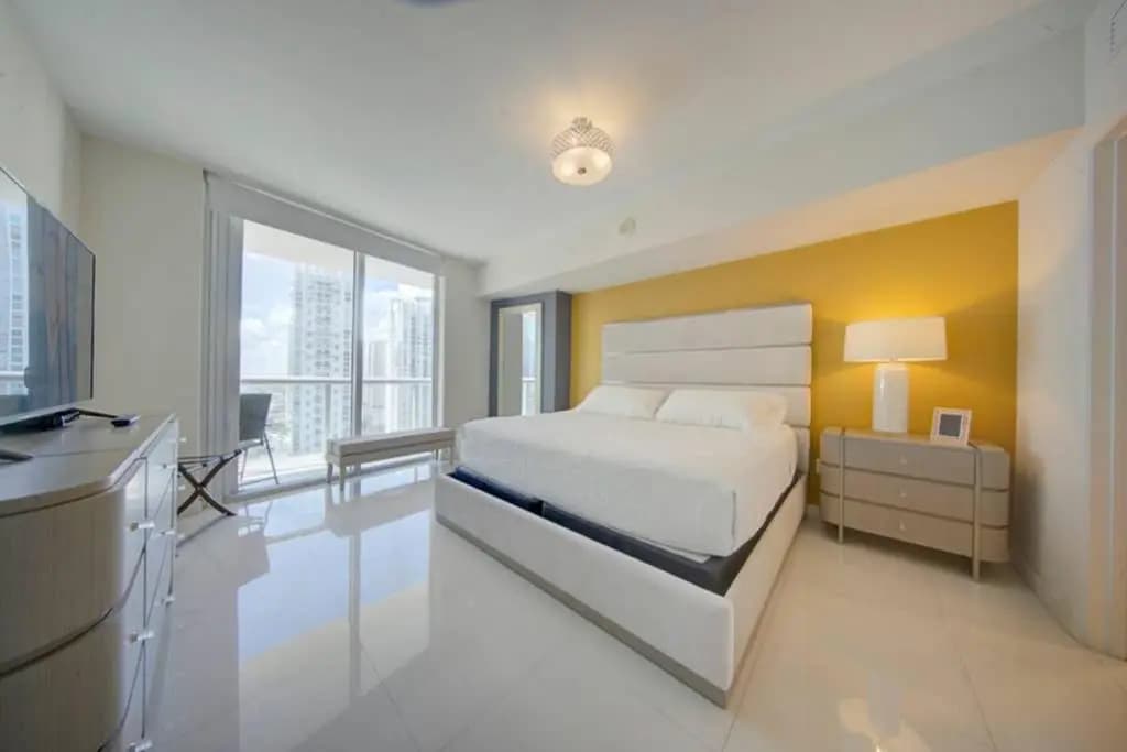 LUXURY 5 Stars ICON-BRICKELL CONDO, SPA ,GYM & POOL @27th - photo 3