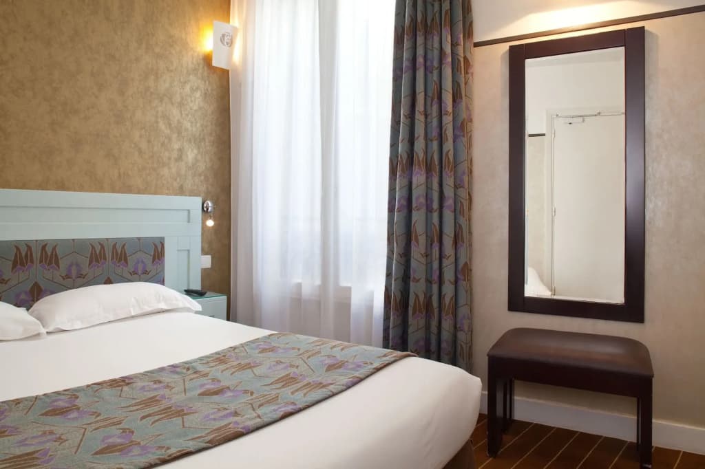 Hotel Eiffel Seine - photo 4