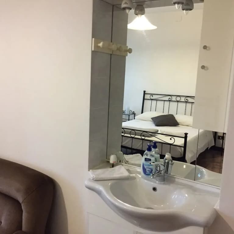 Sister's Residence - photo 8