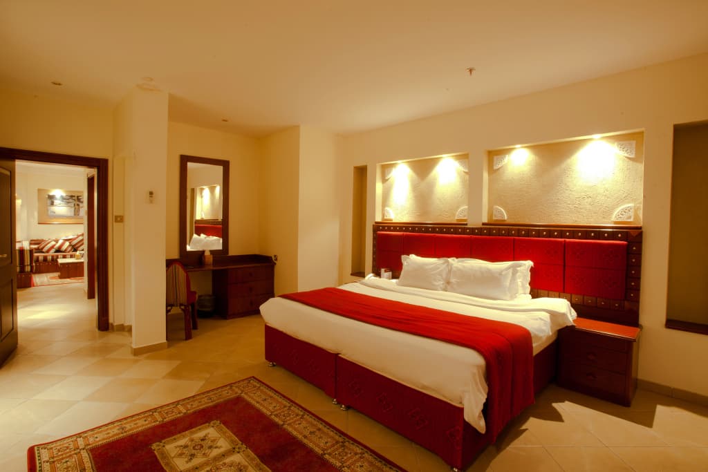Al Liwan Suites - photo 31
