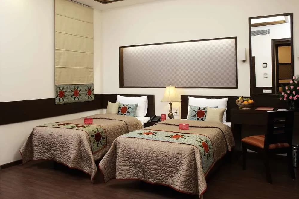 Stallen Suites Nehru Place - photo 5