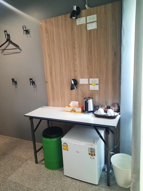 Sleep To Fly Hotel & Hostel - photo 19