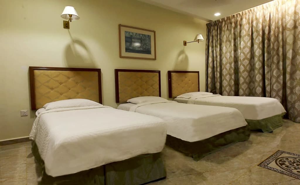 The Manor Beach Resort - photo 4